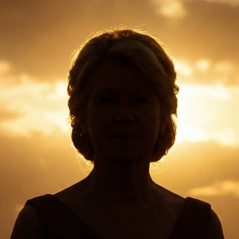 Lea Visconti è l'autrice di Sotto la superficie pubblicato da Poliedricamente Edizioni ETS nella collana Crescita Personale