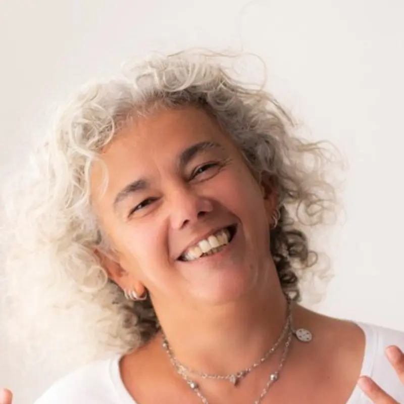Ritratto di Laura Ribaldone, autrice di «Vivere Felicemente la Disabilità» per Poliedricamente Edizioni ETS