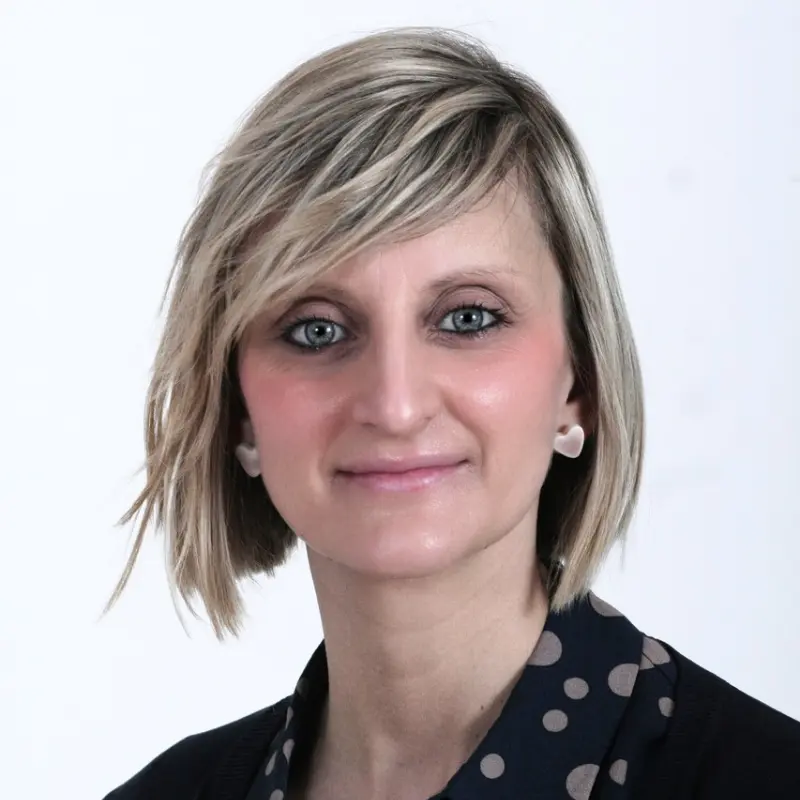 Ritratto di Valentina Caresia, autrice di «Con-Te-Sto» per Poliedricamente Edizioni ETS